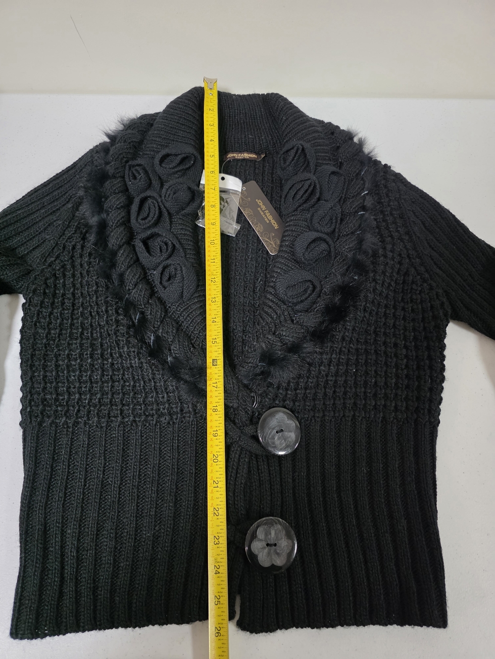 🖤🥀✨ Black Chunky Knit Cottagecore Cardigan Sweater Rosette Collar Faux Fur - Picture 12 of 12